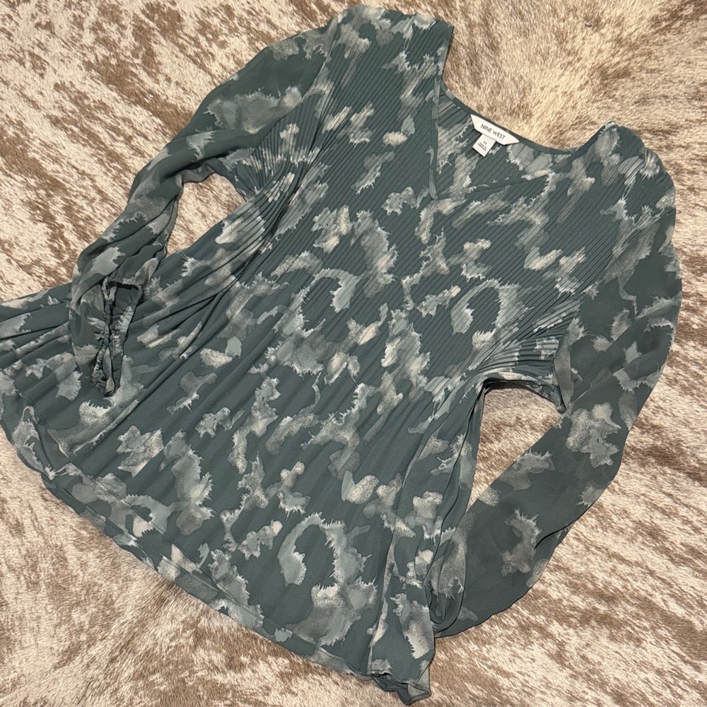 Nine West Elegant Green Floral Women's Top